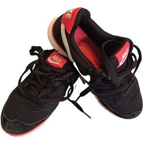 Nike Women's 7 Black White Siren Red Eclipse NM Low Cut Sneakers